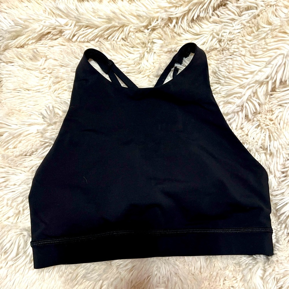 Black Lululemon sports bra